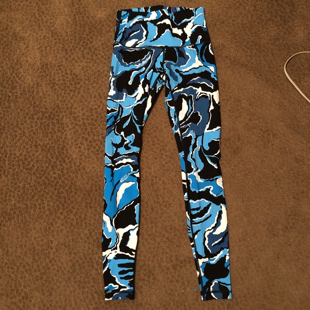 Lululemon wunder under tights
